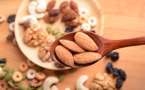 堅果進口報關代理流程以及三種貿易條款方式