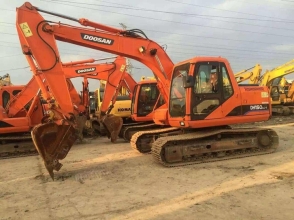 進口二手挖掘機報關公司一站式流程及費用