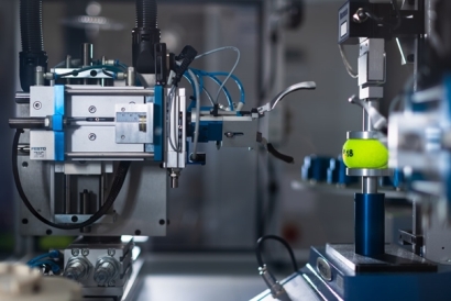 進口二手機床清關(guān)代理流程了解多少