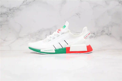 進口阿迪達斯品牌鞋子衣服報關(guān)要如何操作?